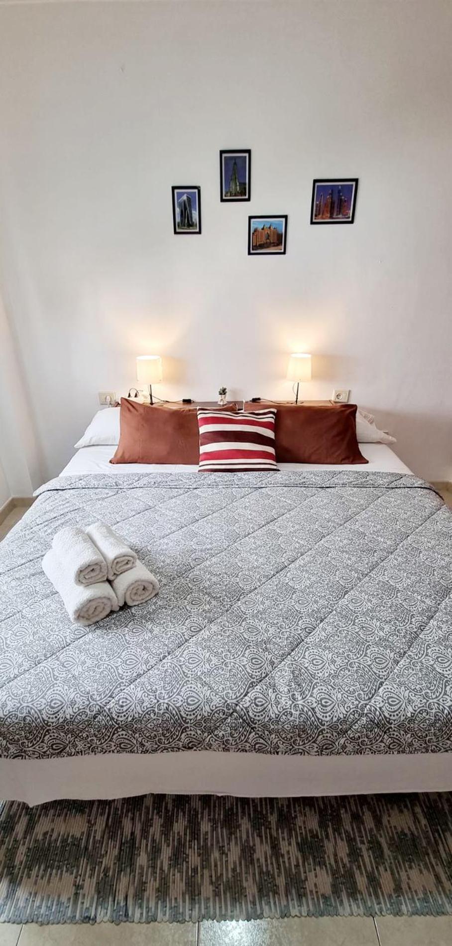 Almar We Go! Habitaciones Privadas En Alcala - Private Rooms - Pieces Privees - In Shared Apartment Dış mekan fotoğraf