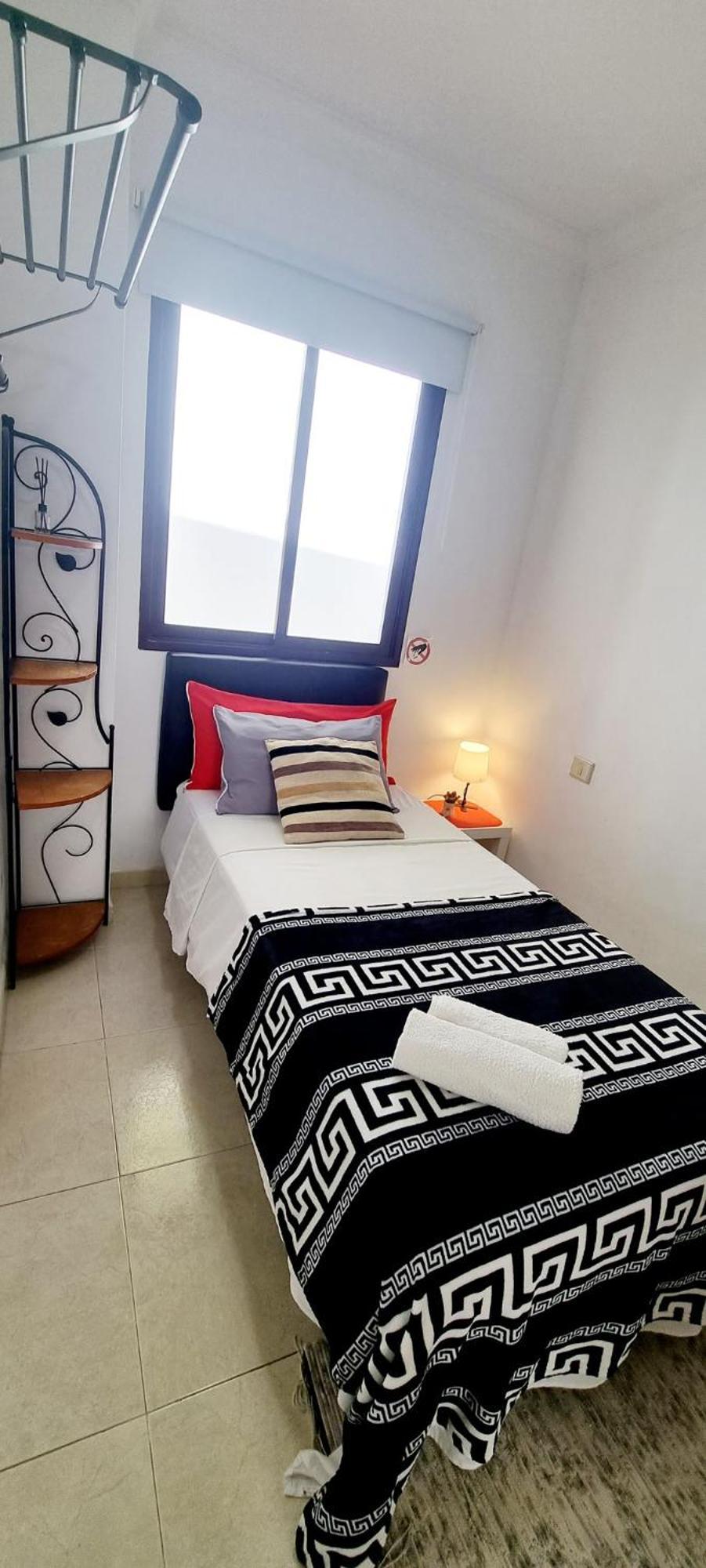 Almar We Go! Habitaciones Privadas En Alcala - Private Rooms - Pieces Privees - In Shared Apartment Dış mekan fotoğraf