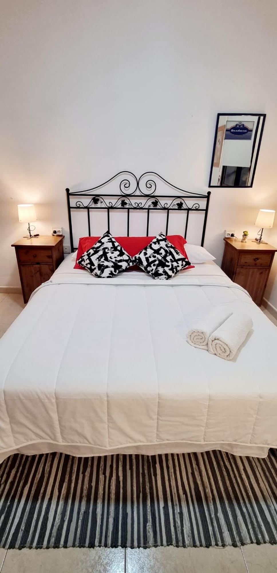 Almar We Go! Habitaciones Privadas En Alcala - Private Rooms - Pieces Privees - In Shared Apartment Dış mekan fotoğraf